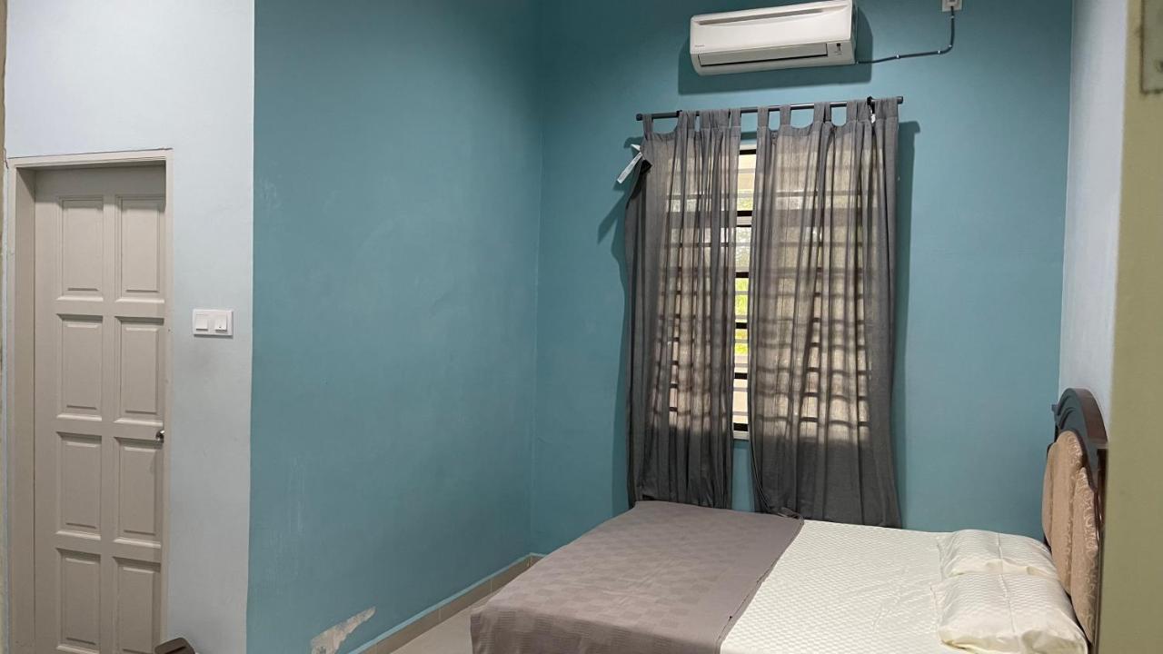 Nikmat Homestay Riyadh Kampong Tuan Mandak Εξωτερικό φωτογραφία